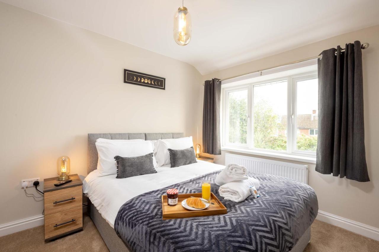 The Oaklands - Luxury Spacious 6-Bed, Near Solihull, Birmingham City, Jlr, Nec, Airport, Resorts World, Hs2 Dış mekan fotoğraf