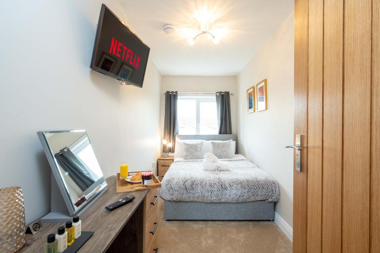 The Oaklands - Luxury Spacious 6-Bed, Near Solihull, Birmingham City, Jlr, Nec, Airport, Resorts World, Hs2 Dış mekan fotoğraf