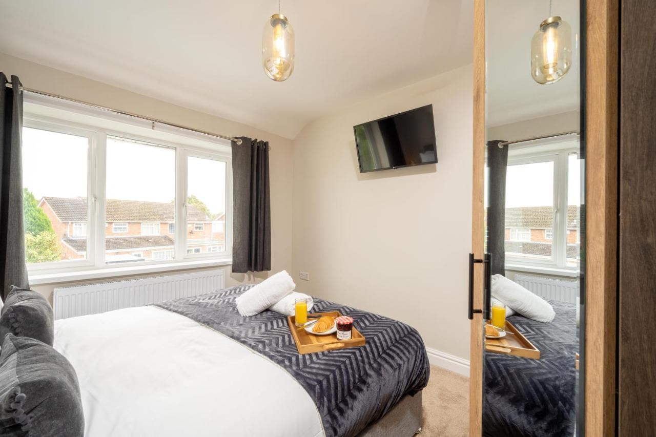 The Oaklands - Luxury Spacious 6-Bed, Near Solihull, Birmingham City, Jlr, Nec, Airport, Resorts World, Hs2 Dış mekan fotoğraf