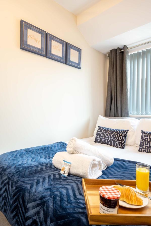 The Oaklands - Luxury Spacious 6-Bed, Near Solihull, Birmingham City, Jlr, Nec, Airport, Resorts World, Hs2 Dış mekan fotoğraf