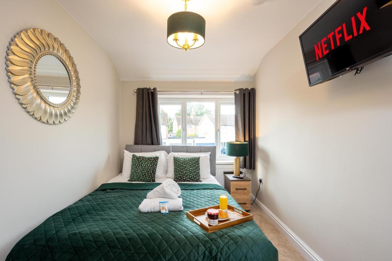 The Oaklands - Luxury Spacious 6-Bed, Near Solihull, Birmingham City, Jlr, Nec, Airport, Resorts World, Hs2 Dış mekan fotoğraf